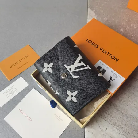 ルイヴィトン 折り財布