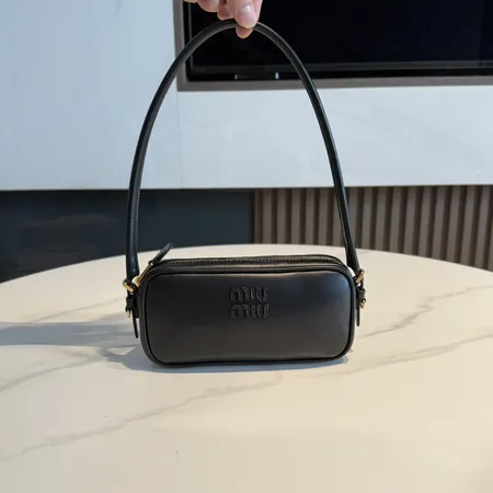 ミュウミュウ キーケース