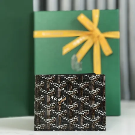 ゴヤール 折り財布