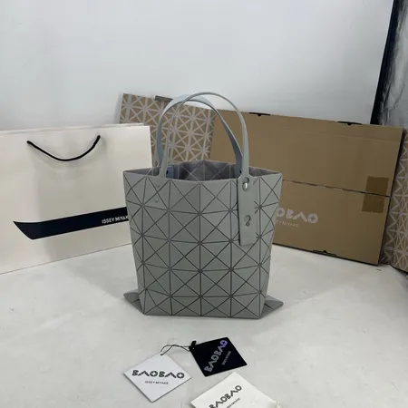 イッセイ ミヤケ キーケース