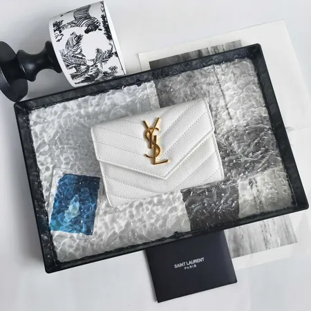 イブサンローラン 折り財布