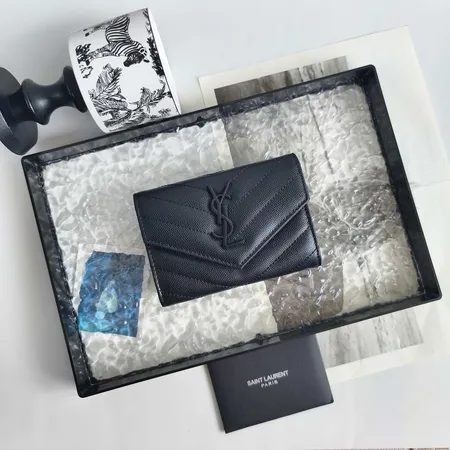 イブサンローラン 折り財布