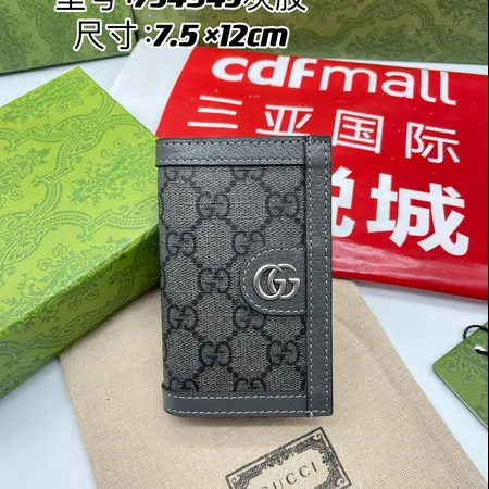 グッチ 折り財布