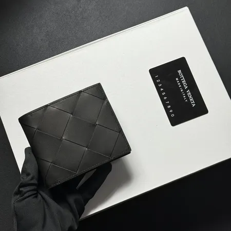 ボッテガ ヴェネタ 折り財布