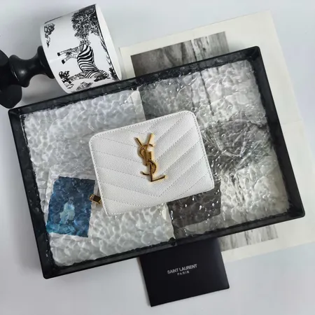 イブサンローラン 折り財布