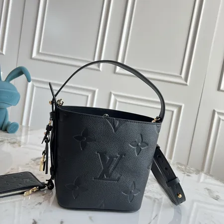 ルイヴィトン キーケース