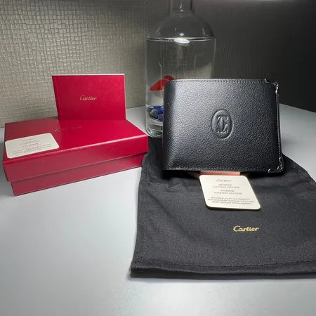 カルティエ 折り財布