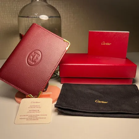 カルティエ 折り財布