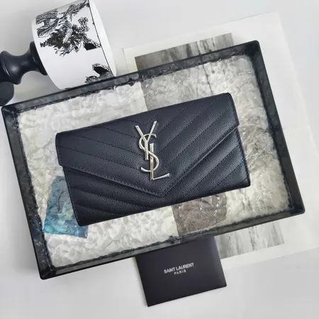 イブサンローラン 長財布