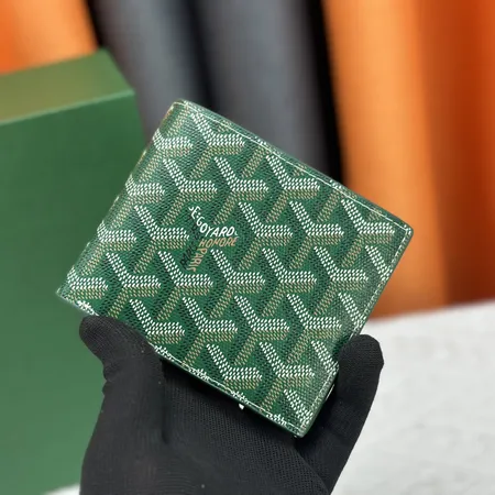 ゴヤール 折り財布