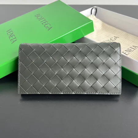 ボッテガ ヴェネタ 長財布