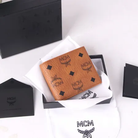 エムシーエム 折り財布