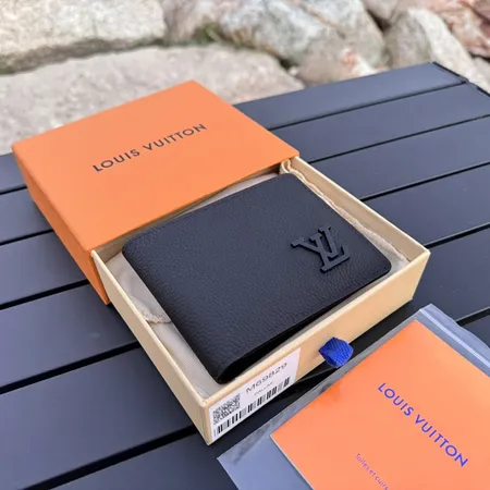 ルイヴィトン 折り財布