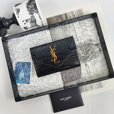 イブサンローラン 折り財布