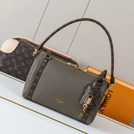 ルイヴィトン キーケース