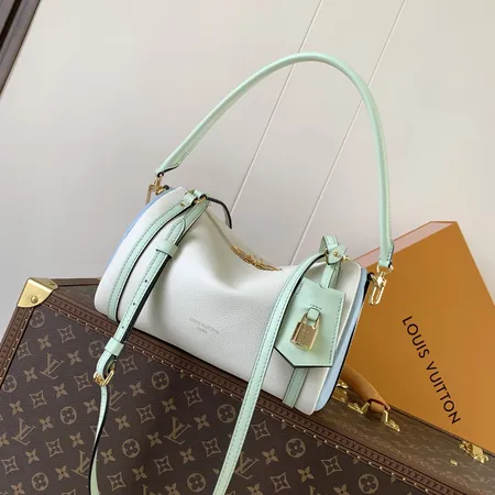 ルイヴィトン キーケース