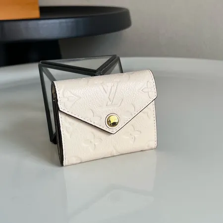 ルイヴィトン 折り財布