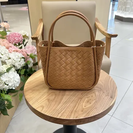 ボッテガ ヴェネタ キーケース