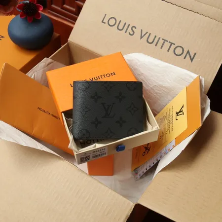 ルイヴィトン 折り財布