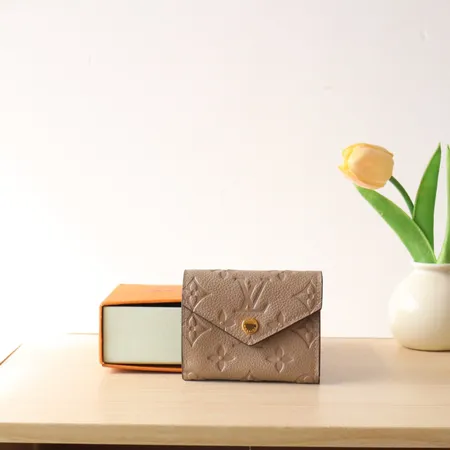 ルイヴィトン 折り財布