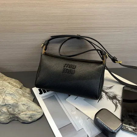 ミュウミュウ キーケース