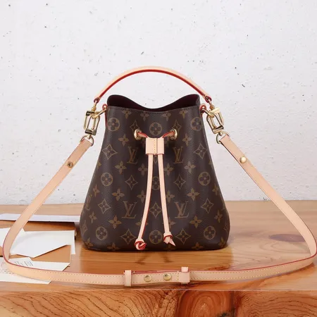 ルイヴィトン キーケース