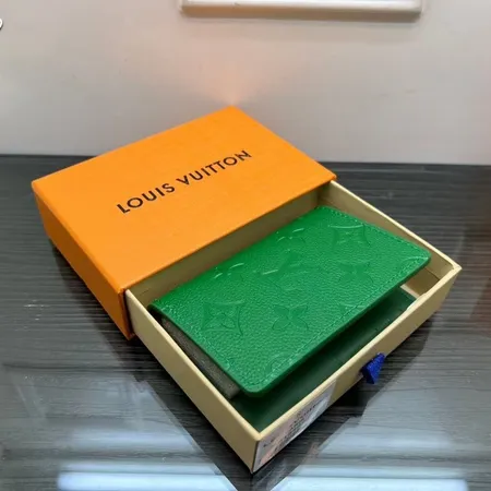 ルイヴィトン 折り財布