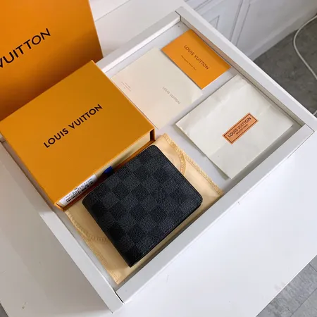 ルイヴィトン 折り財布