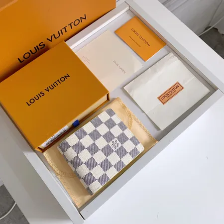 ルイヴィトン 折り財布