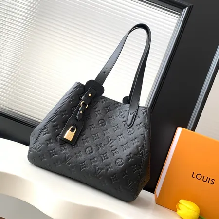 ルイヴィトン キーケース