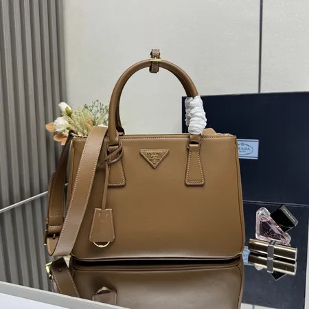 プラダ キーケース