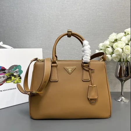 プラダ キーケース