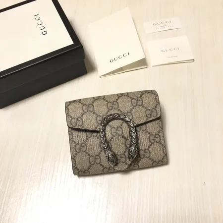 グッチ 折り財布