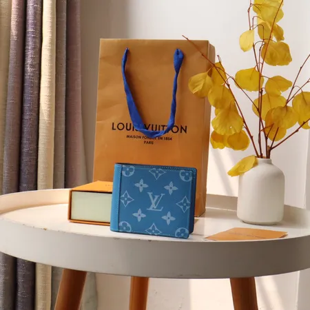 ルイヴィトン 折り財布