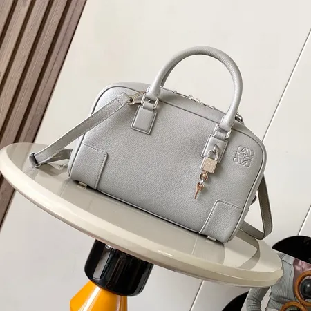 ロエベ キーケース