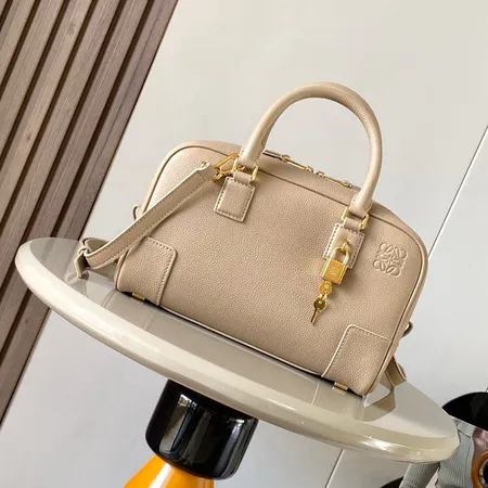 ロエベ キーケース