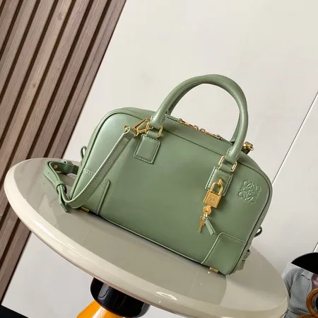 ロエベ キーケース