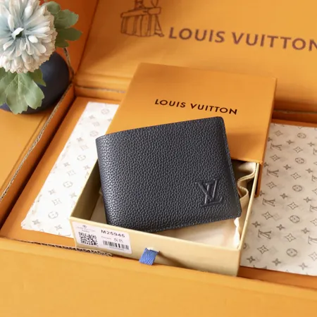 ルイヴィトン 折り財布