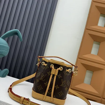 ルイヴィトン キーケース