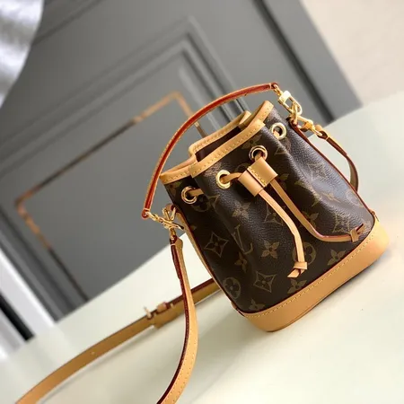 ルイヴィトン キーケース