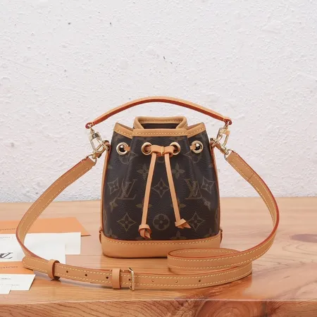 ルイヴィトン キーケース