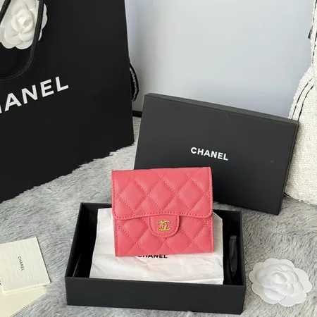 シャネル 折り財布