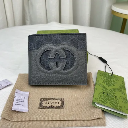 グッチ 折り財布