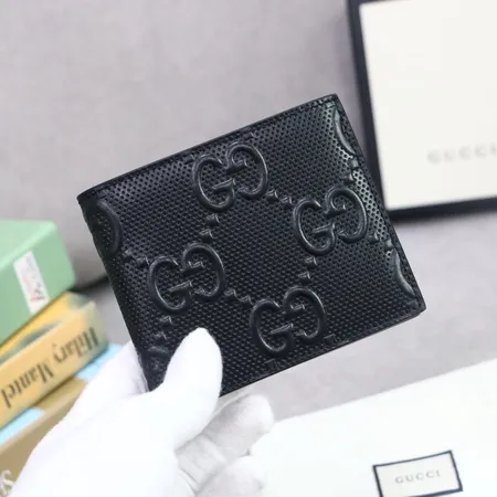 グッチ 折り財布