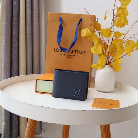 ルイヴィトン 折り財布