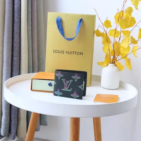 ルイヴィトン 折り財布
