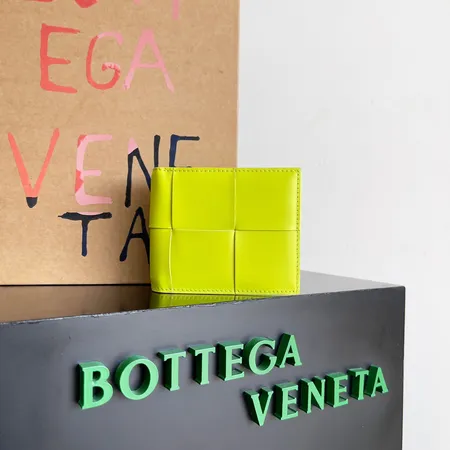 ボッテガ ヴェネタ 折り財布