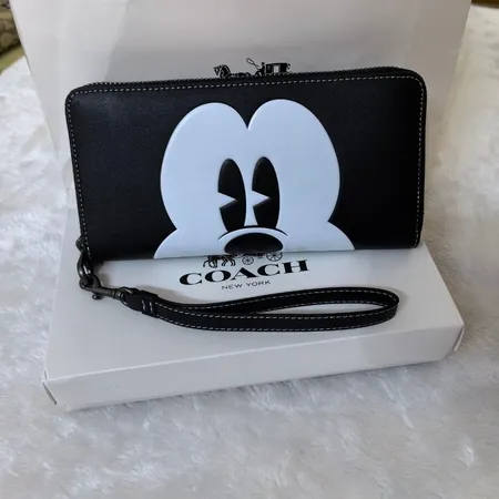 コーチ 長財布