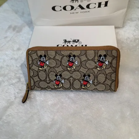 コーチ 長財布