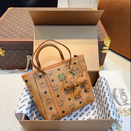 エムシーエム キーケース